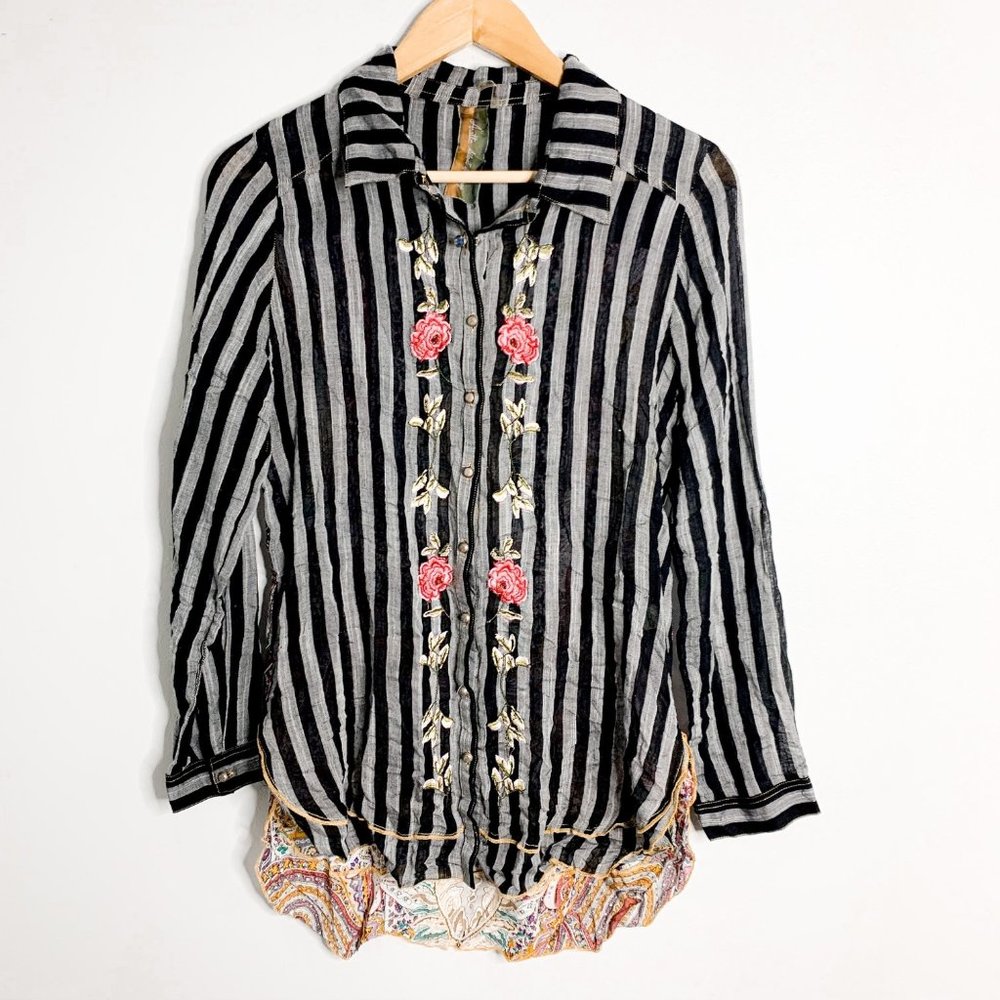 Anthro Button Down Floral Shirt, Size Small